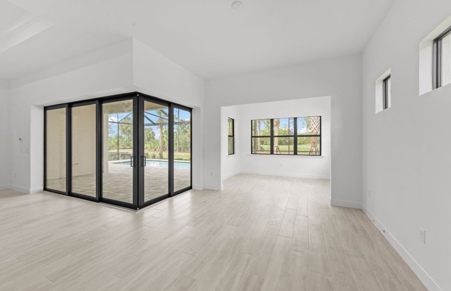 Spacious, unfurnished interior of a new home in Terreno, Naples (Image 15).