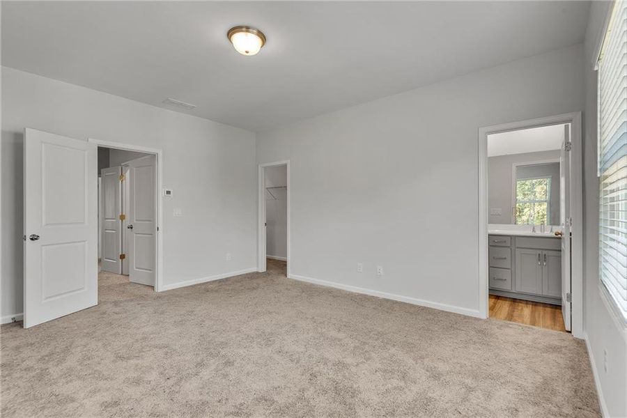 Spacious, unfurnished interior of a new home in Waverly at Buice Lake, Acworth (Image 41). Spacious, unfurnished interior of a new home in Waverly at Buice Lake, Acworth (Image 41).