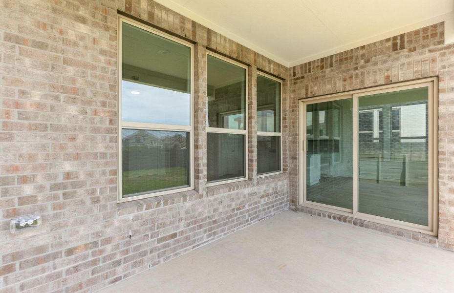 Image 16 of a home in Wolf Ranch.