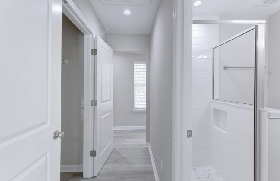Spacious, unfurnished interior of a new home in , Walterboro (Image 20). Spacious, unfurnished interior of a new home in , Walterboro (Image 20).
