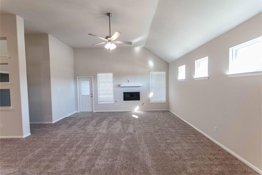 Spacious, unfurnished interior of a new home in Sierra Vista, Rosharon (Image 10). Spacious, unfurnished interior of a new home in Sierra Vista, Rosharon (Image 10).