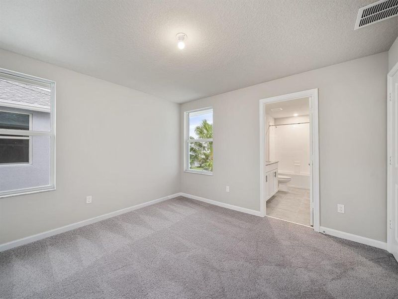 Image 16 of a home in Osprey Preserve.