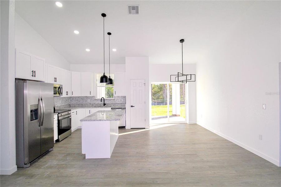 Image 32 of a home in . Image 32 of a home in .