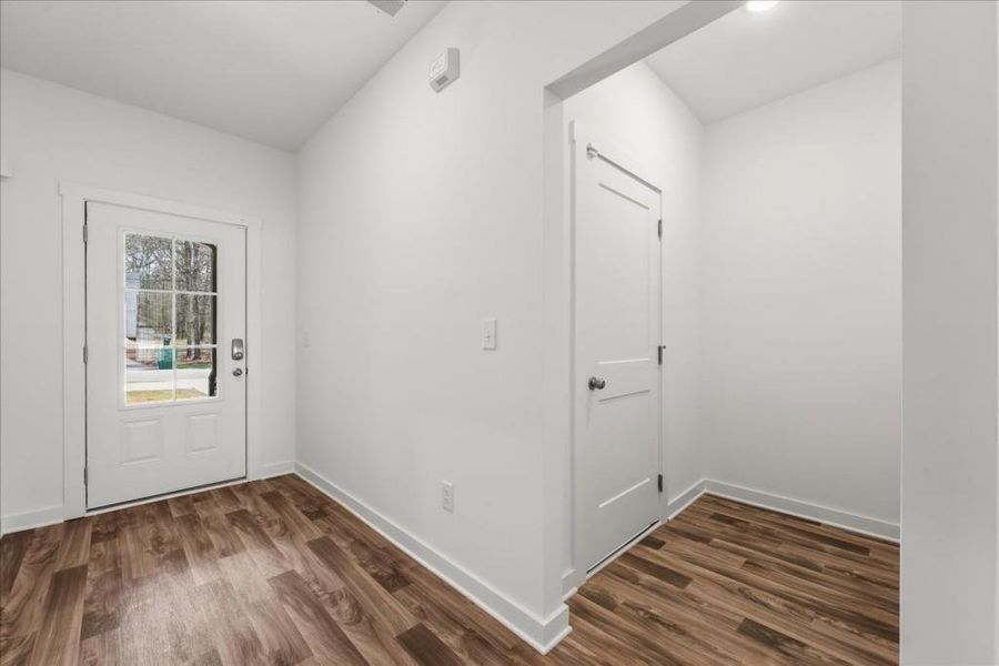 Spacious, unfurnished interior of a new home in , Statham (Image 25).