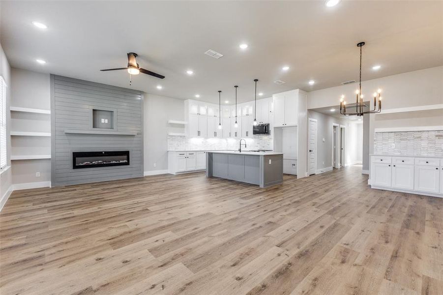 Spacious, unfurnished interior of a new home in , Dallas (Image 23).