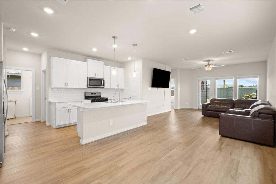 Furnished interior view inside a new home in Sundance Cove - Traditional Series, Crosby (Image 6).