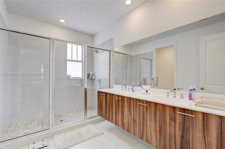 Furnished interior view inside a new home in Crescent Ridge, Davie (Image 10).