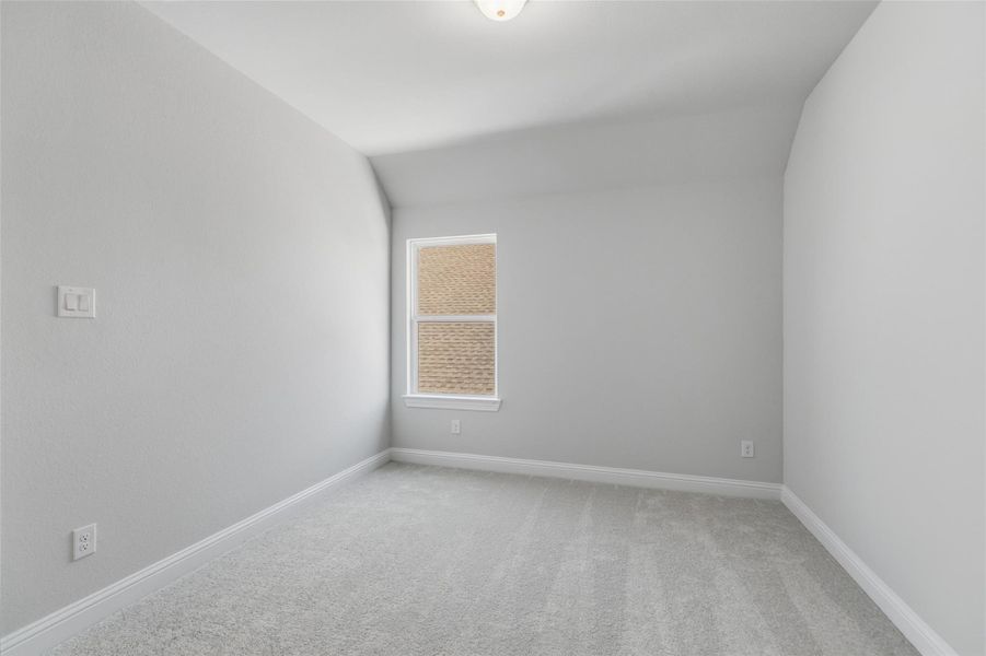Spacious, unfurnished interior of a new home in Sundance Cove, Crosby (Image 37).
