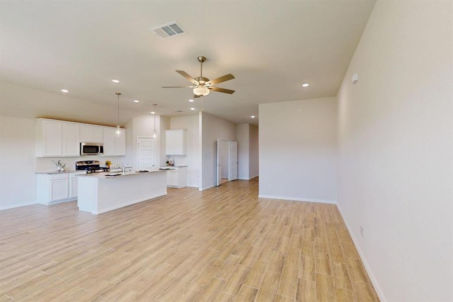 Spacious, unfurnished interior of a new home in Meadow Park, Denton (Image 22). Spacious, unfurnished interior of a new home in Meadow Park, Denton (Image 22).