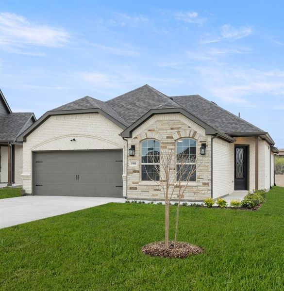 5900 Carmona- Front-7185 5900 Carmona- Front-7185