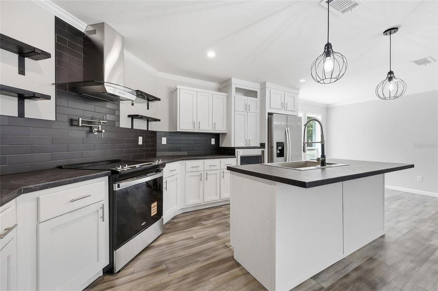 Furnished interior view inside a new home in , Fort White (Image 6).