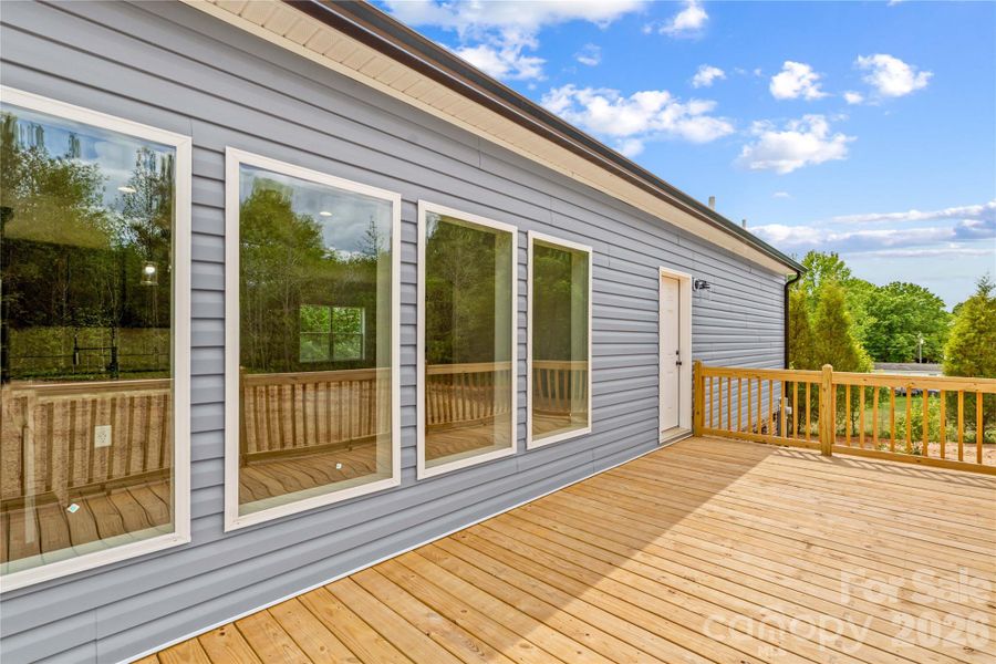 Exterior details and patio area of a home in , Catawba (Image 22).