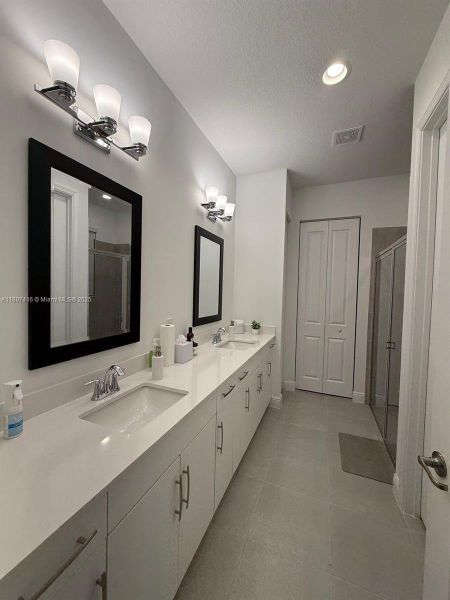 Furnished interior view inside a new home in , Westlake (Image 30).