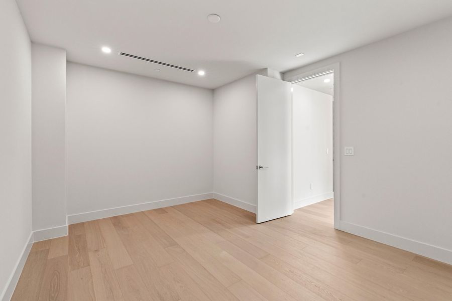 mls_BEDROOM_3_DT_RT
