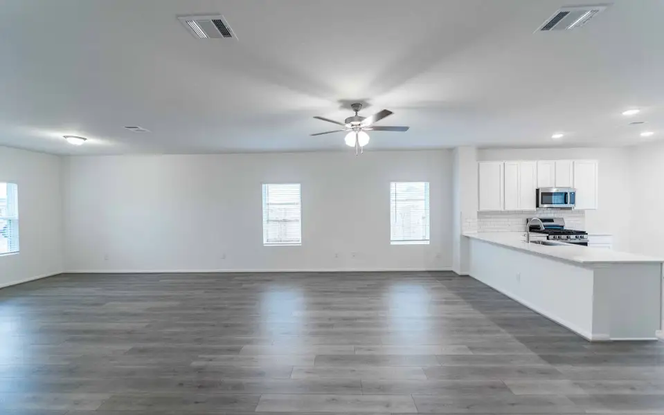 Spacious, unfurnished interior of a new home in Briarwood, Elgin (Image 13). Spacious, unfurnished interior of a new home in Briarwood, Elgin (Image 13).