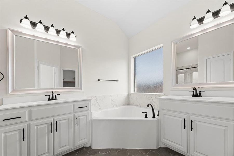 28. 3113 Blue Hill - Bath