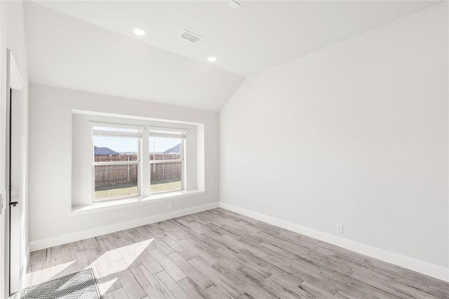 Spacious, unfurnished interior of a new home in Villages of Walnut Grove, Midlothian (Image 25).