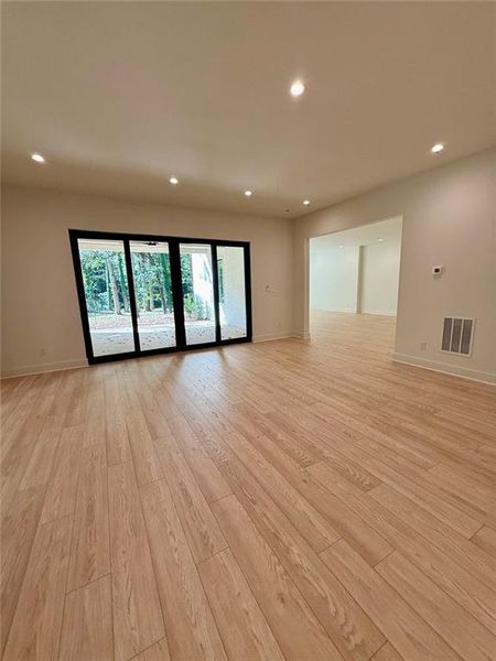 Spacious, unfurnished interior of a new home in , Sandy Springs (Image 62).