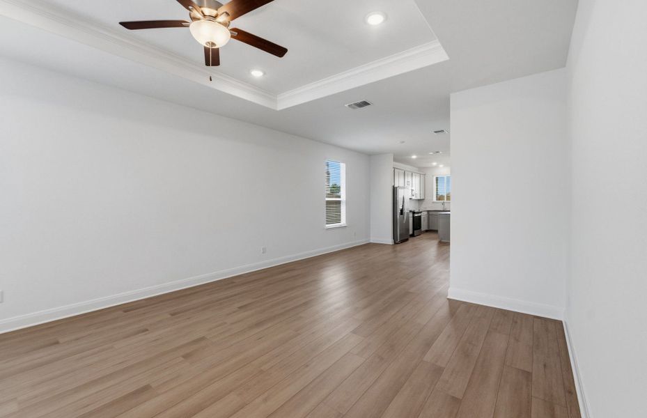 Spacious, unfurnished interior of a new home in Patterson Ranch, Georgetown (Image 31).