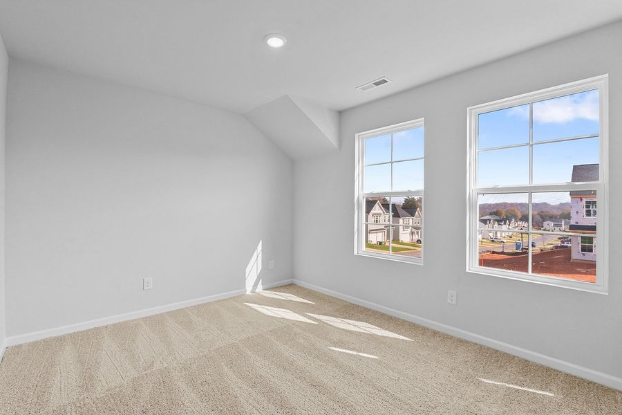 Spacious, unfurnished interior of a new home in Hanes Lake, Winston-Salem (Image 33). Spacious, unfurnished interior of a new home in Hanes Lake, Winston-Salem (Image 33).