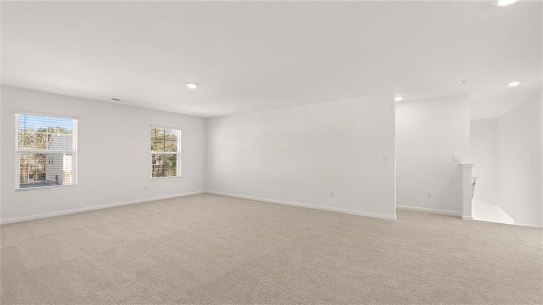 Spacious, unfurnished interior of a new home in Bridle Creek, Locust Grove (Image 12).