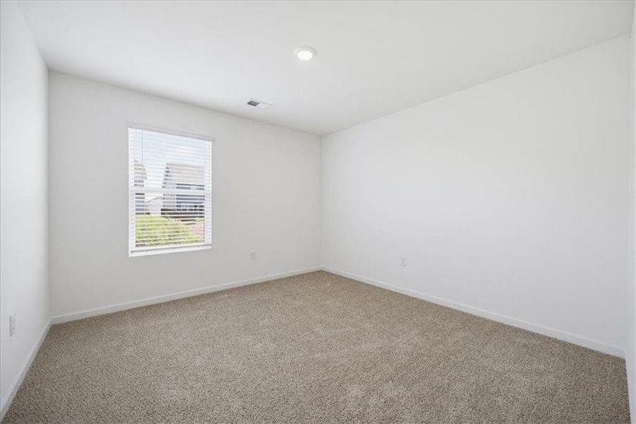 Spacious, unfurnished interior of a new home in Twin Lakes, Hoschton (Image 25). Spacious, unfurnished interior of a new home in Twin Lakes, Hoschton (Image 25).