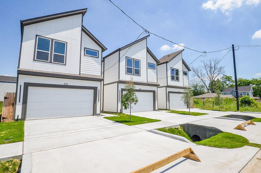 Front exterior of a new home in , Houston, TX, highlighting curb appeal (Image 16). Front exterior of a new home in , Houston, TX, highlighting curb appeal (Image 16).
