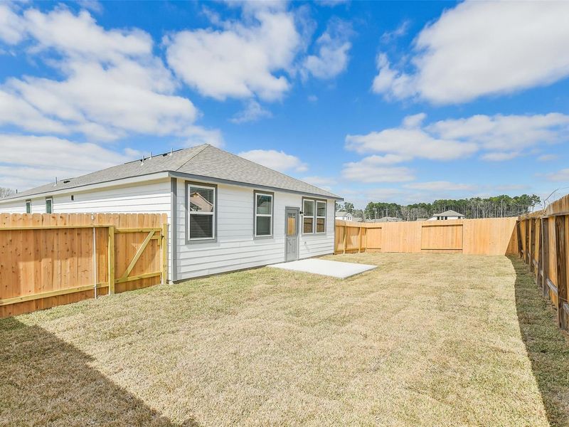 Exterior details and patio area of a home in Liberty Estates, Cleveland (Image 26).