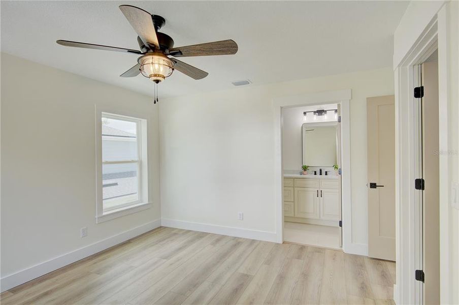 Spacious, unfurnished interior of a new home in , Mount Dora (Image 39). Spacious, unfurnished interior of a new home in , Mount Dora (Image 39).