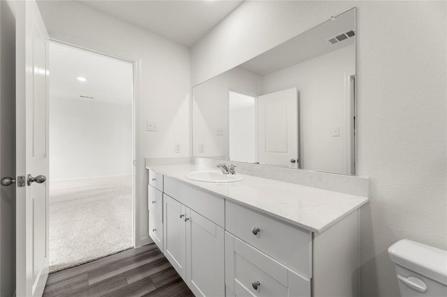 18. 14156 Donahue - Bath (2) 18. 14156 Donahue - Bath (2)