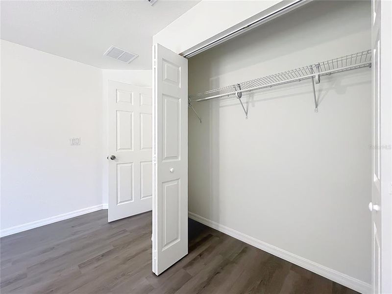 Spacious, unfurnished interior of a new home in , Dunnellon (Image 33).