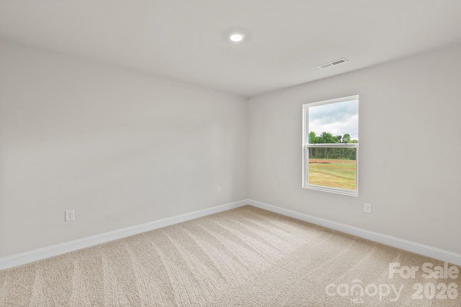 Spacious, unfurnished interior of a new home in Stagecoach Station, Gastonia (Image 17).