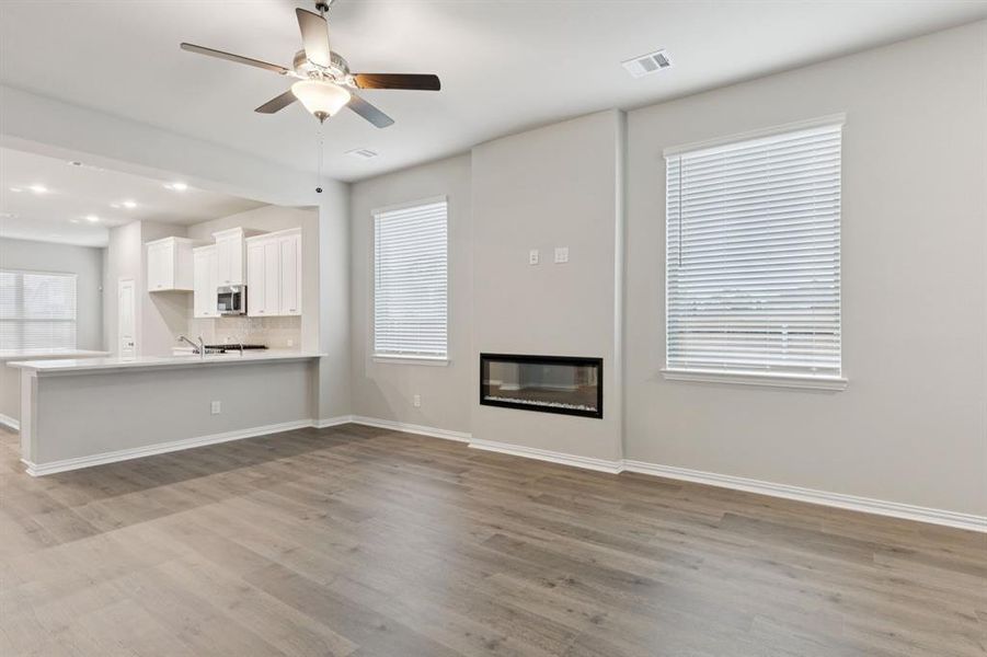 Spacious, unfurnished interior of a new home in Heartland, Heartland (Image 11).