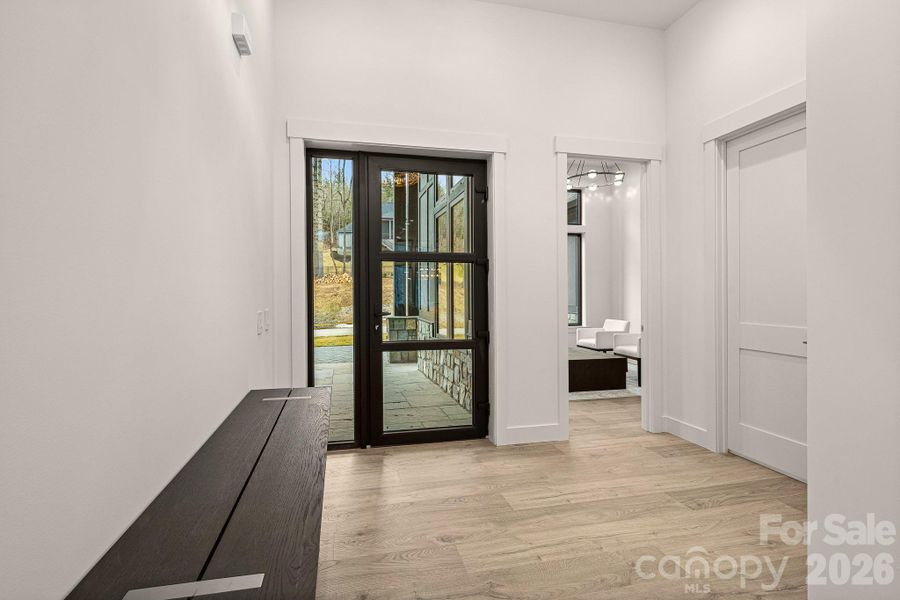 Spacious, unfurnished interior of a new home in , Horse Shoe (Image 22).