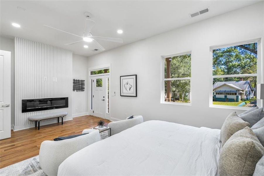 Furnished interior view inside a new home in , Atlanta (Image 16). Furnished interior view inside a new home in , Atlanta (Image 16).