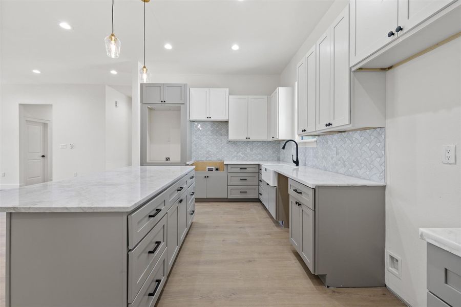 Furnished interior view inside a new home in , Bedias (Image 7).
