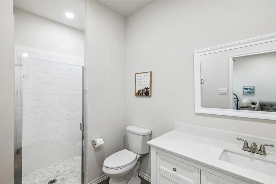 Furnished interior view inside a new home in , Leonard (Image 12).