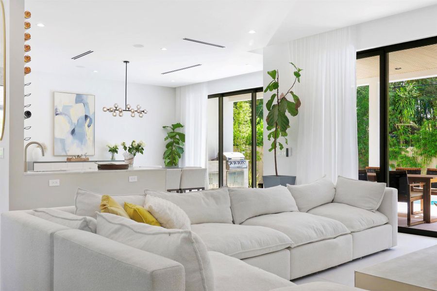 Furnished interior view inside a new home in , Fort Lauderdale (Image 72).