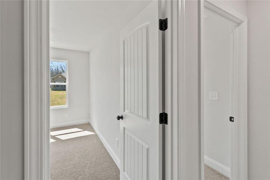 Spacious, unfurnished interior of a new home in , Alto (Image 25).