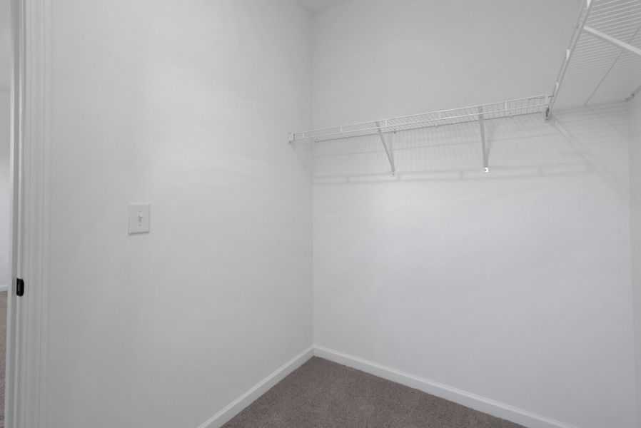 Owner's walk in closet Owner's walk in closet