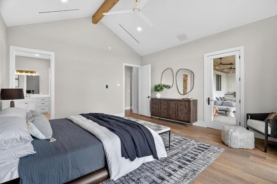 Furnished interior view inside a new home in , Strawn (Image 31).