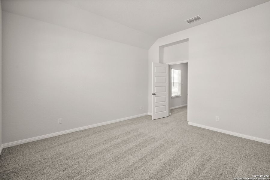 Spacious, unfurnished interior of a new home in Melissa Ranch, San Antonio (Image 13). Spacious, unfurnished interior of a new home in Melissa Ranch, San Antonio (Image 13).