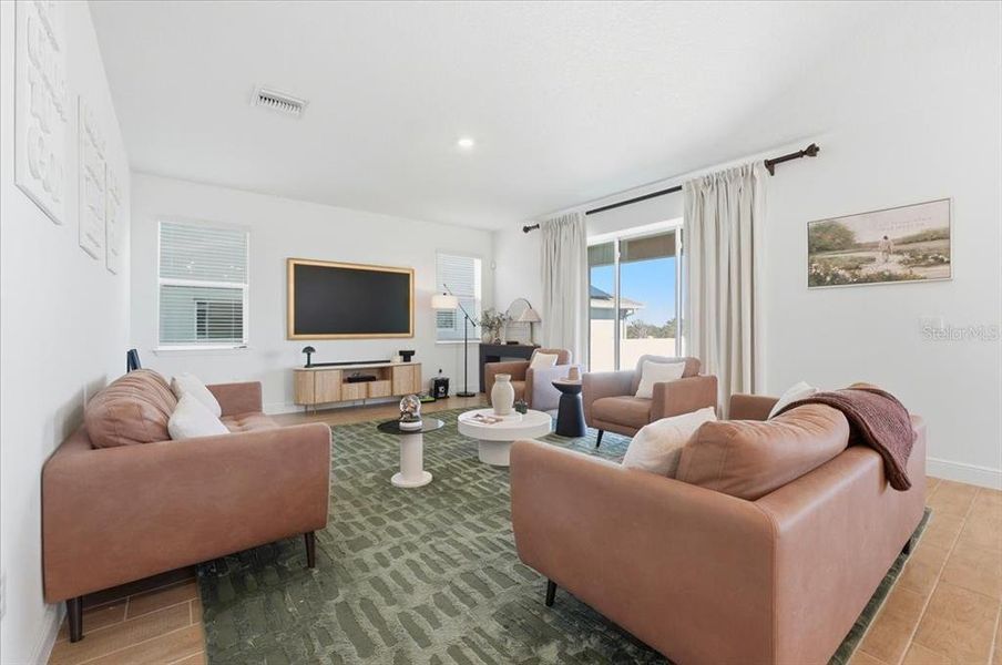 Furnished interior view inside a new home in Hills of Minneola, Minneola (Image 10).