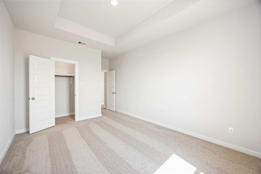 Spacious, unfurnished interior of a new home in Blue Heron Estates, Beasley (Image 17).