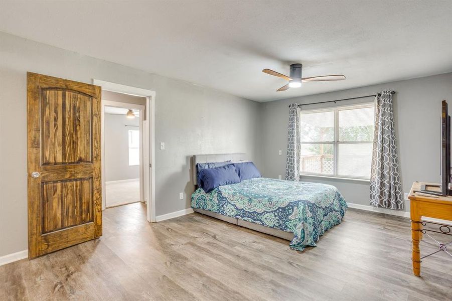 Furnished interior view inside a new home in , Mineral Wells (Image 12).