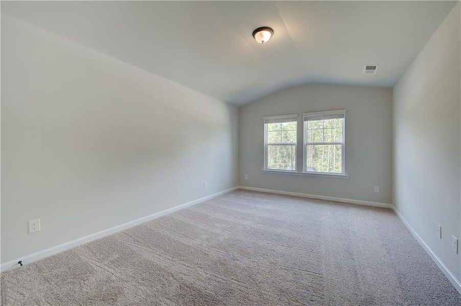 Spacious, unfurnished interior of a new home in Kingston, Locust Grove (Image 23).
