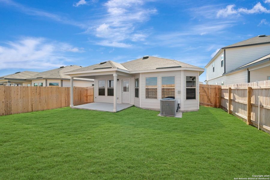 Exterior details and patio area of a home in Park Place, New Braunfels (Image 19).