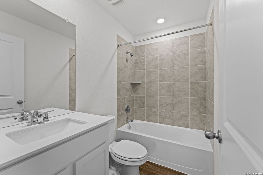 Furnished interior view inside a new home in Avenida, Converse (Image 6).