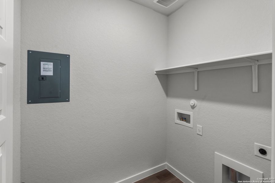 Image 34 of a home in August Fields.