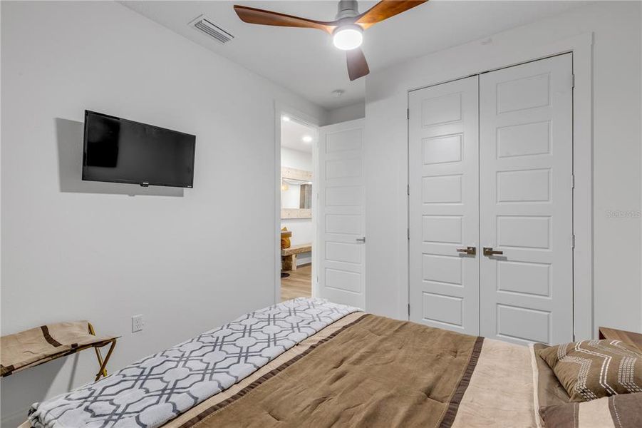 Furnished interior view inside a new home in , Edgewater (Image 47).